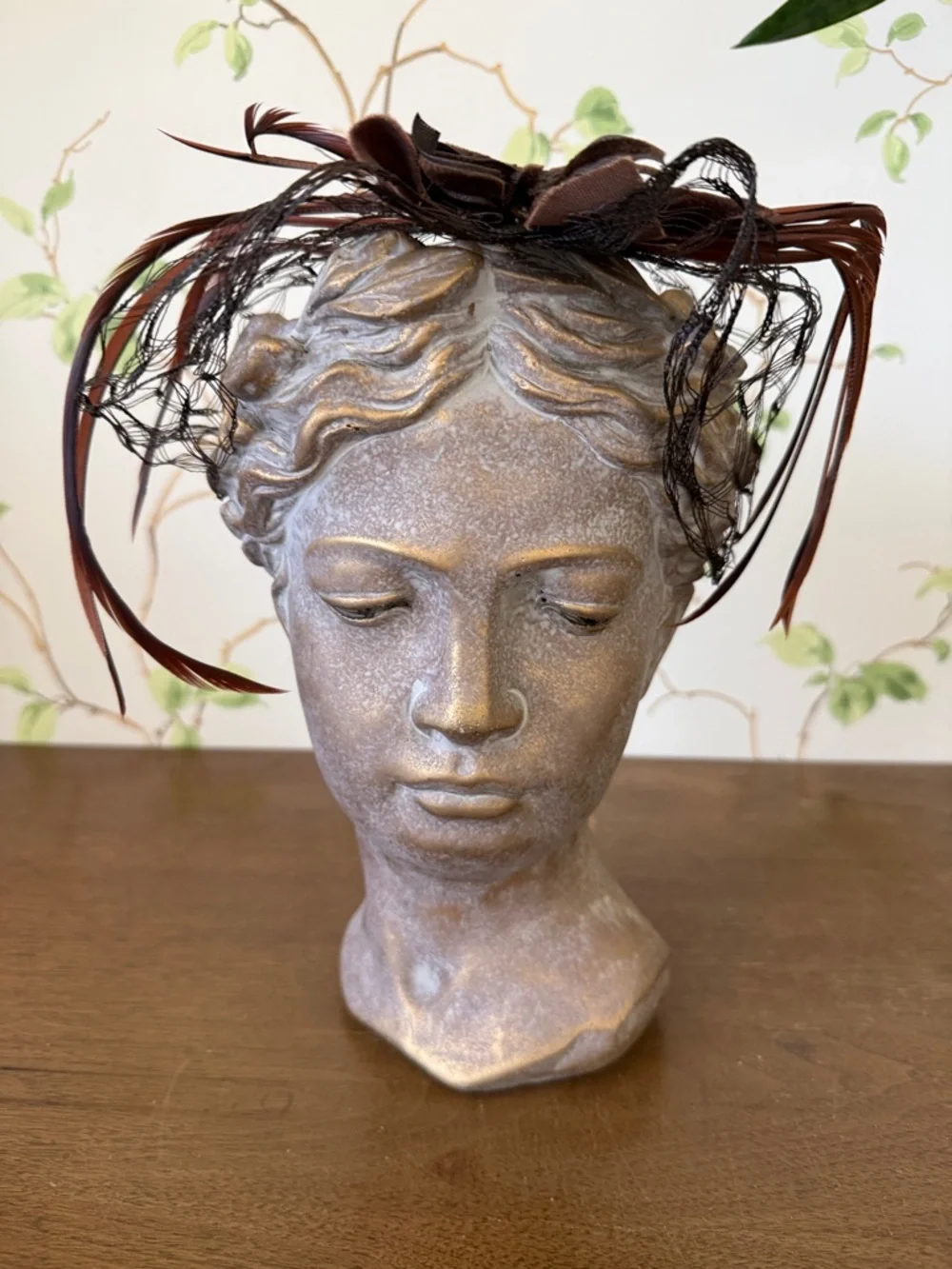 Vintage Brown Velvet Feather Flower Fascinator Hat Headpiece - Picture 7 of 11